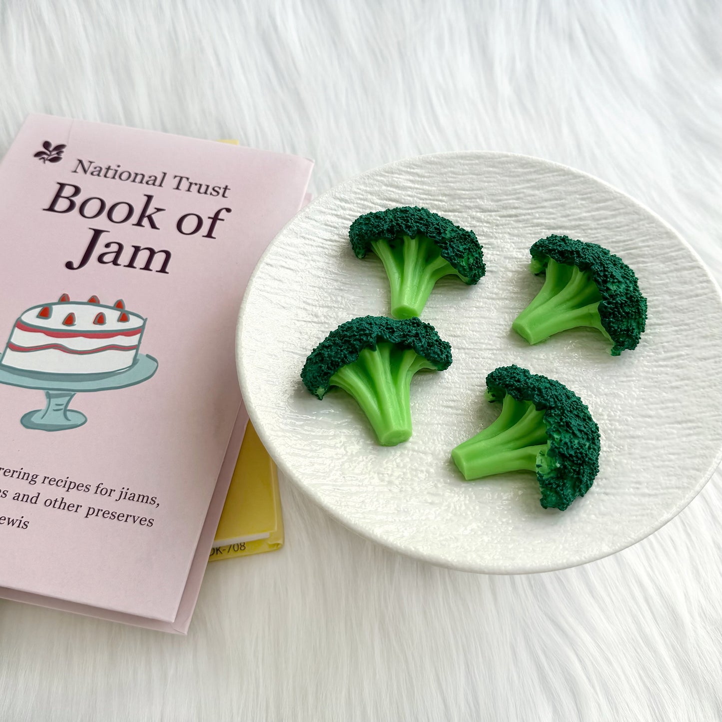 Mini Broccoli Squishy Toy