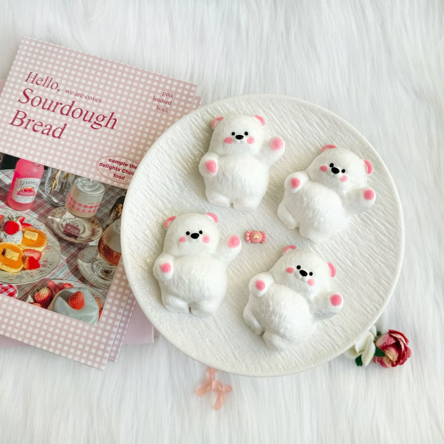 Cute Waving Bear Squishy Toy