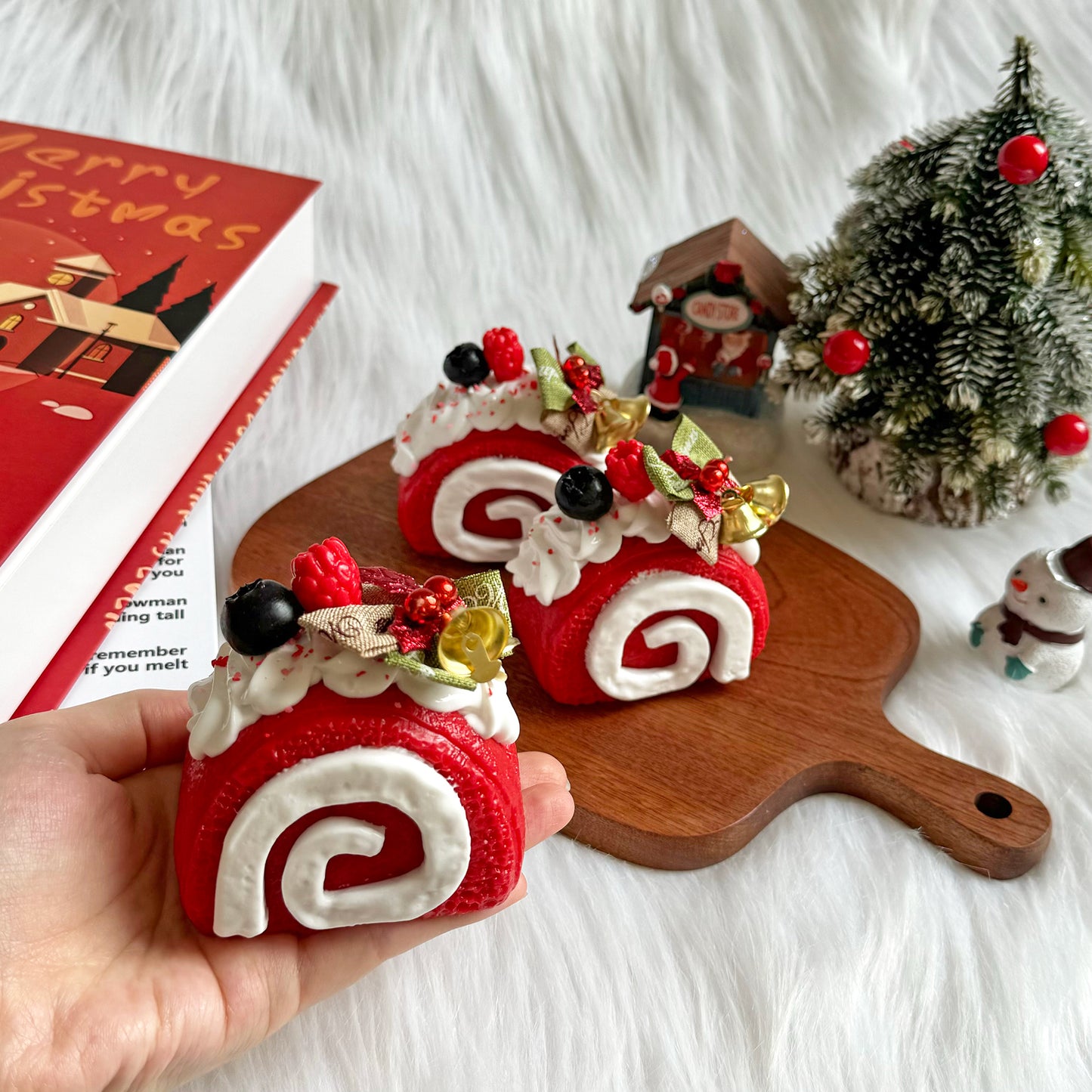 Berry Christmas Roll Squishy Toy