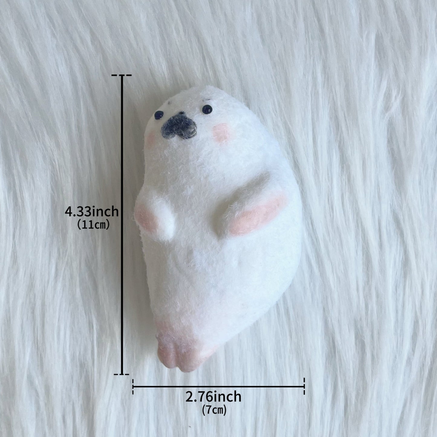 Snowy Seal Squeeze Toy