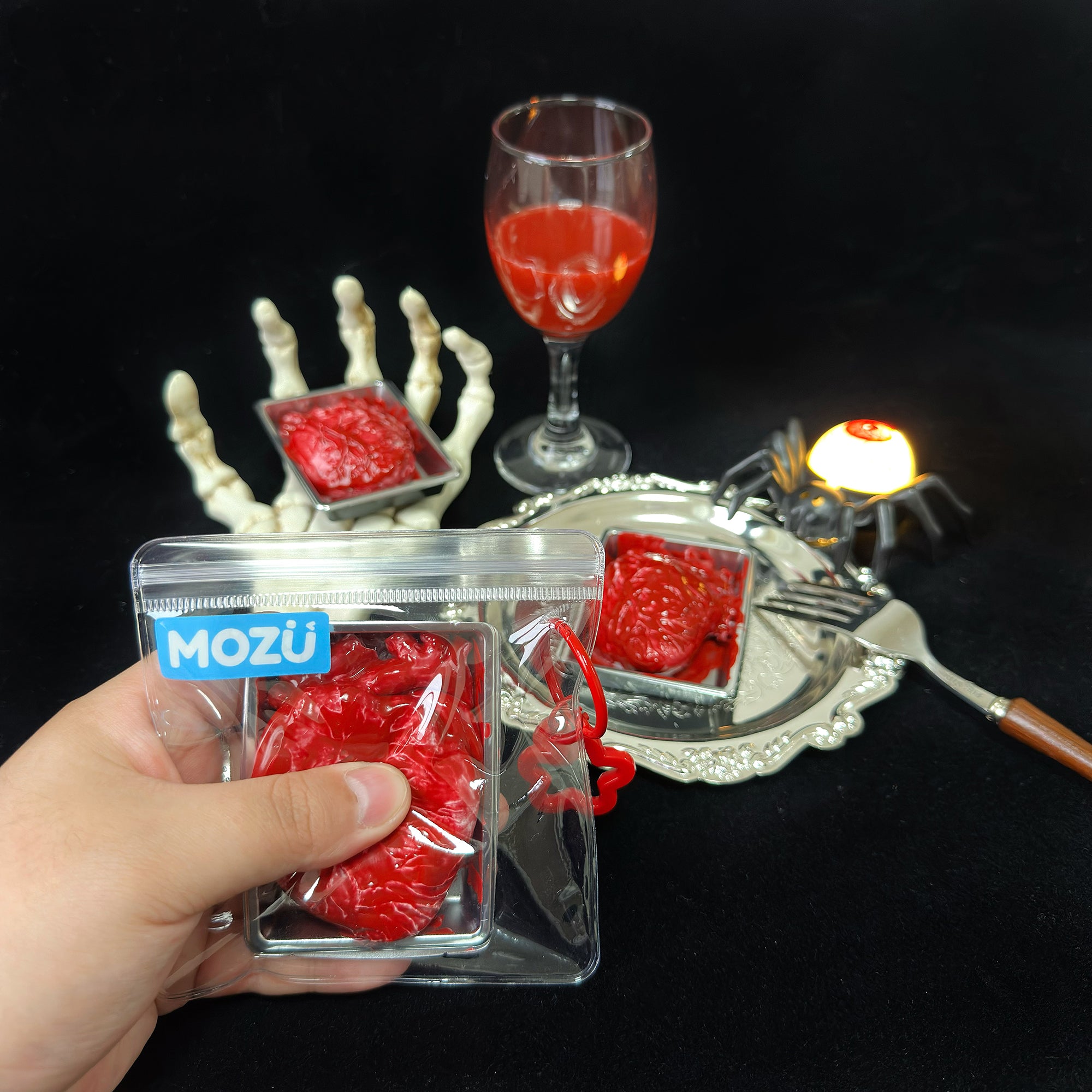 MOZÜ