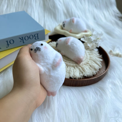 Snowy Seal Squeeze Toy