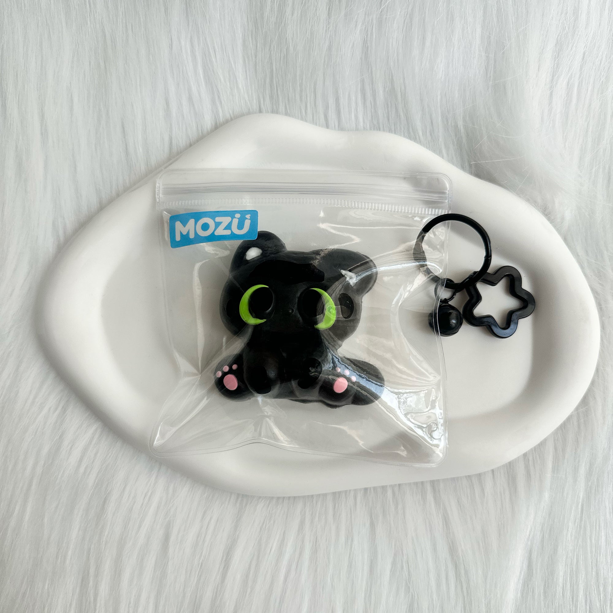 MOZÜ