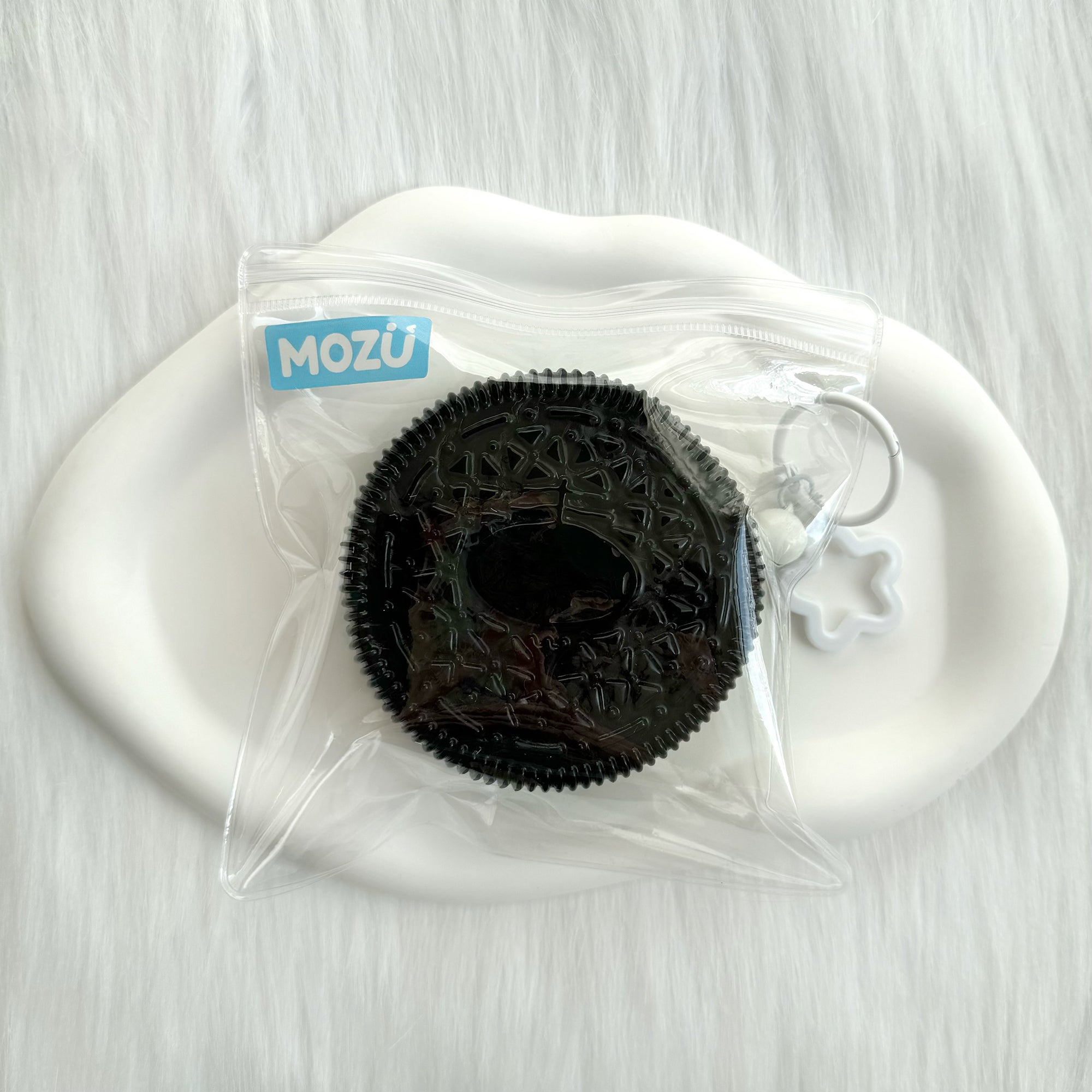 MOZÜ